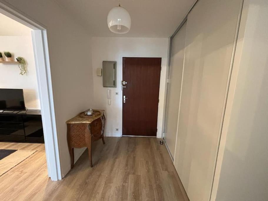 T3 Pied De La Gare + Centre Commercial Tout Inclus Orleans Exterior photo
