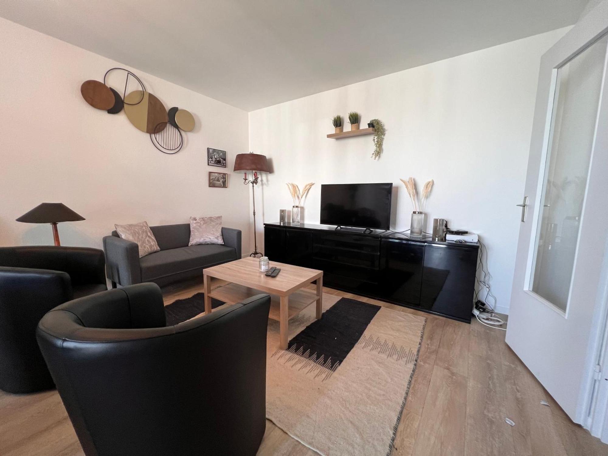 T3 Pied De La Gare + Centre Commercial Tout Inclus Orleans Exterior photo
